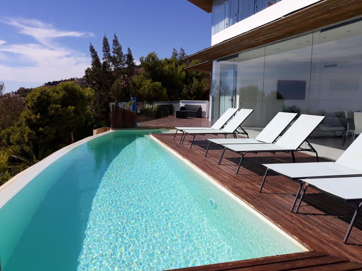 Luxury Paradise Villa